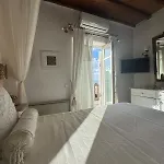 Erica Mykonos Nyaraló *