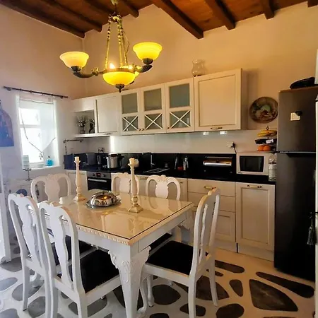 בית נופש Elaya Mykonos Town